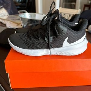Nike Zoom Hyperspeed Court volleyball shoes- black, size 8